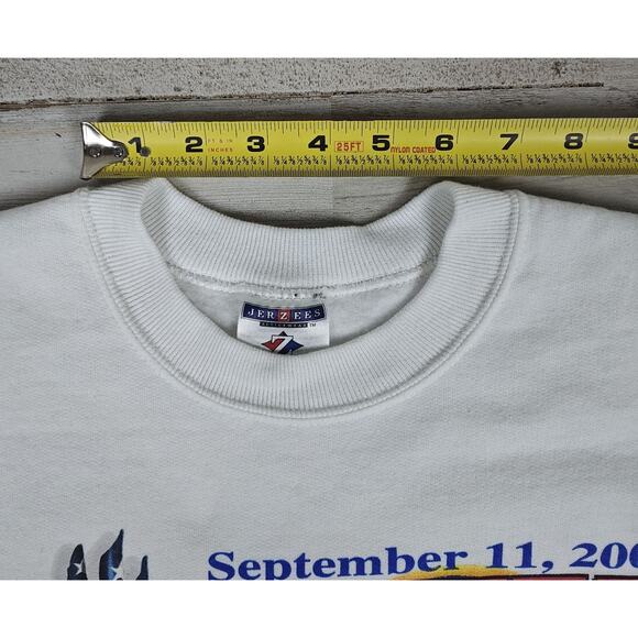 Vintage 9/11 Crew Neck Sweatshirt JERZEES Small 2001 United We Stand NYC USA - Picture 6 of 14